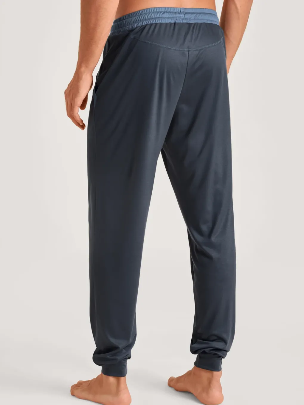 Pants mit Bündchen und Eingrifftaschen