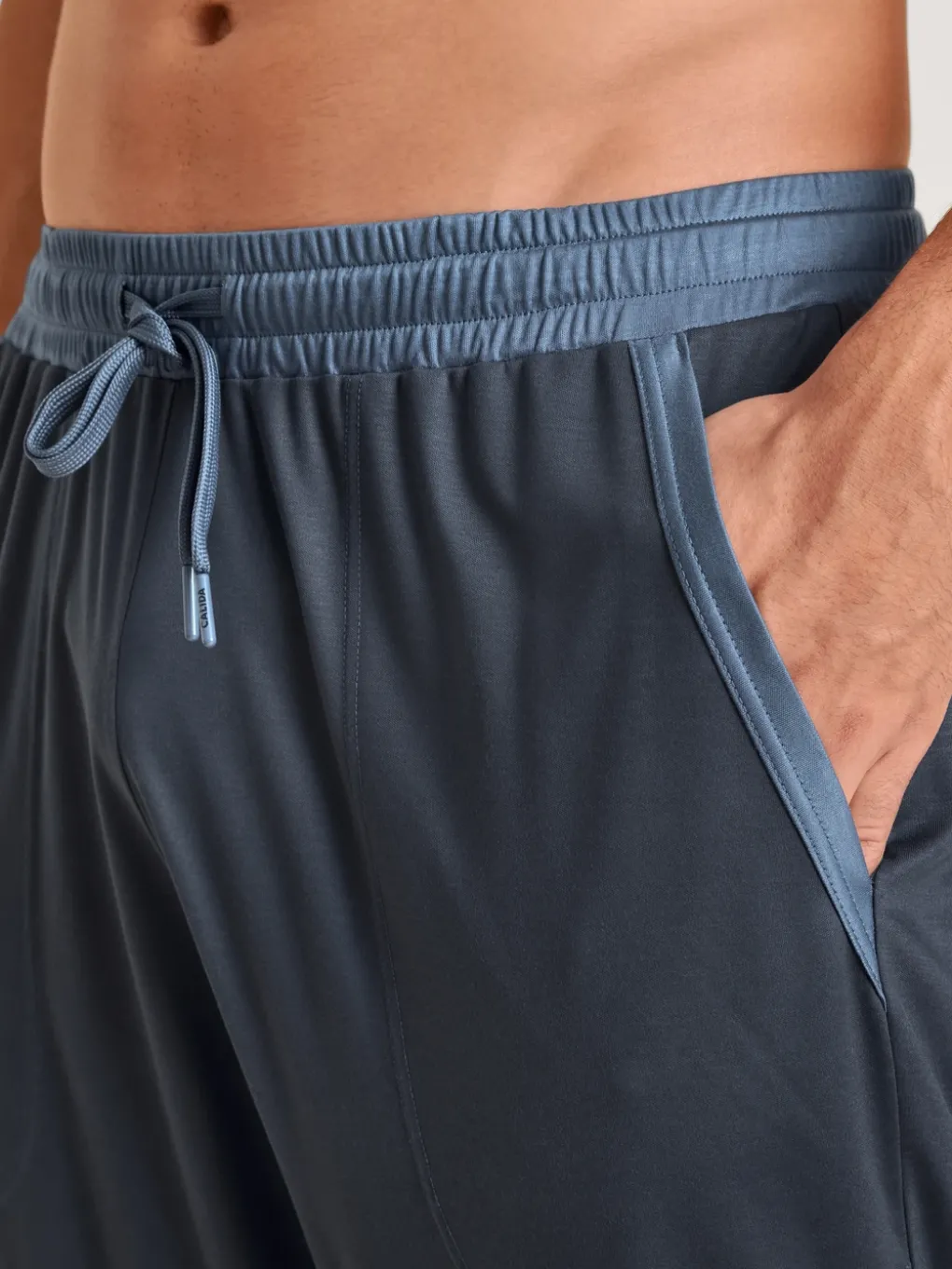 Pants mit Bündchen und Eingrifftaschen