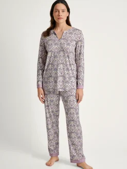 Pyjama, lang