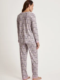 Pyjama, lang